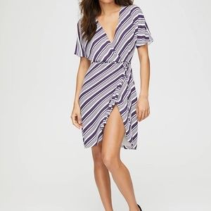 Aritzia Babaton Wallace Tie Wrap Dress in Navy Stripes NWT